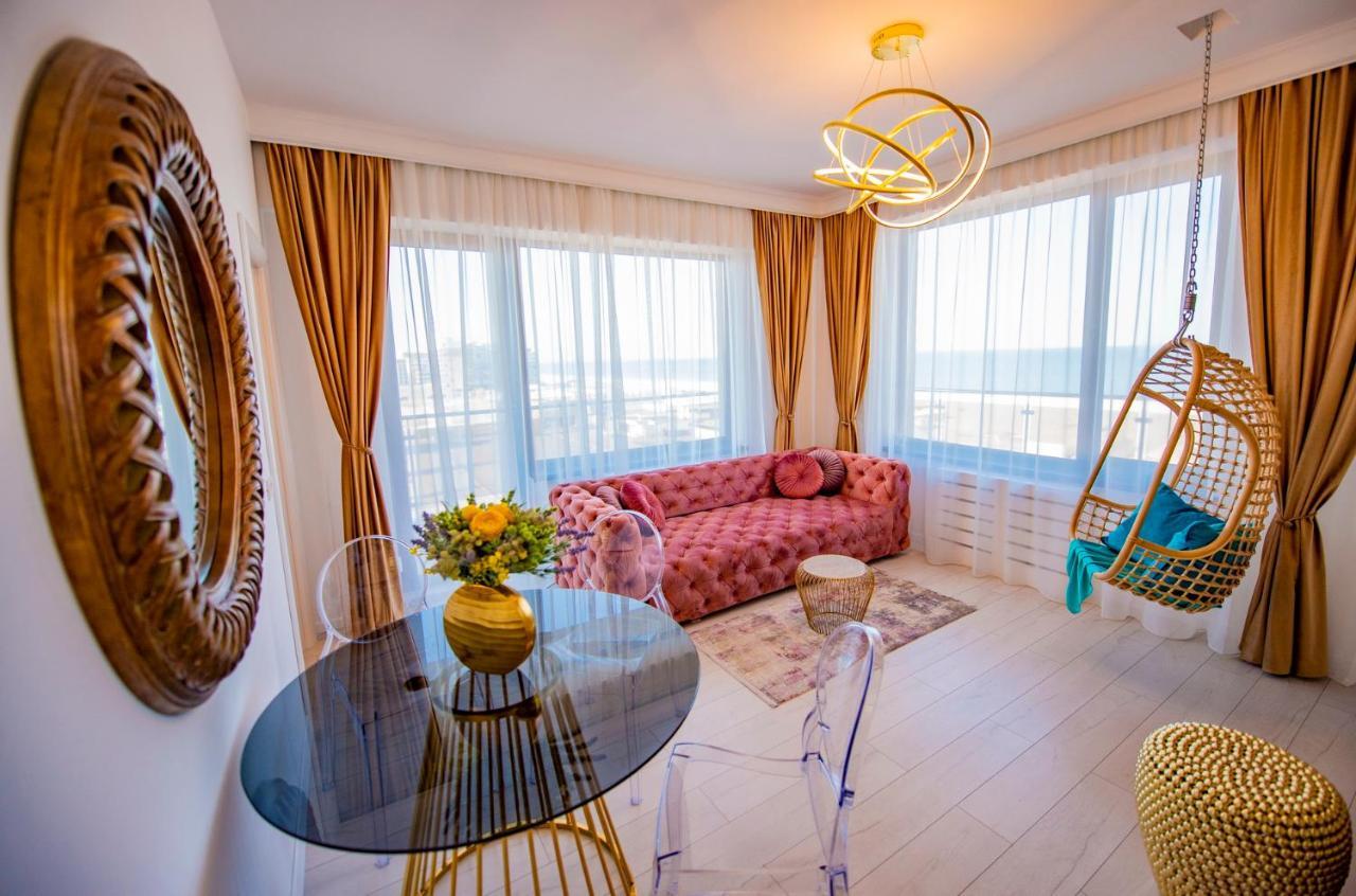 Summerland Luxury Velvet FRONT SEA VIEW Leilighet Mamaia Eksteriør bilde