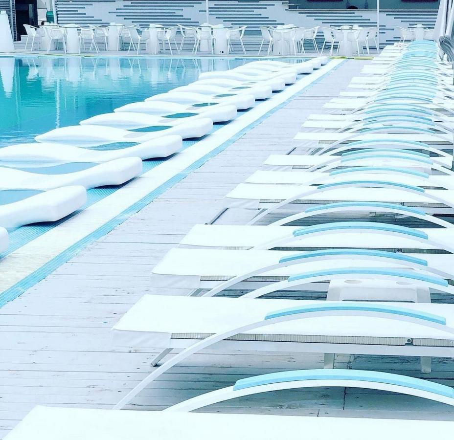 Summerland Luxury Velvet FRONT SEA VIEW Leilighet Mamaia Eksteriør bilde